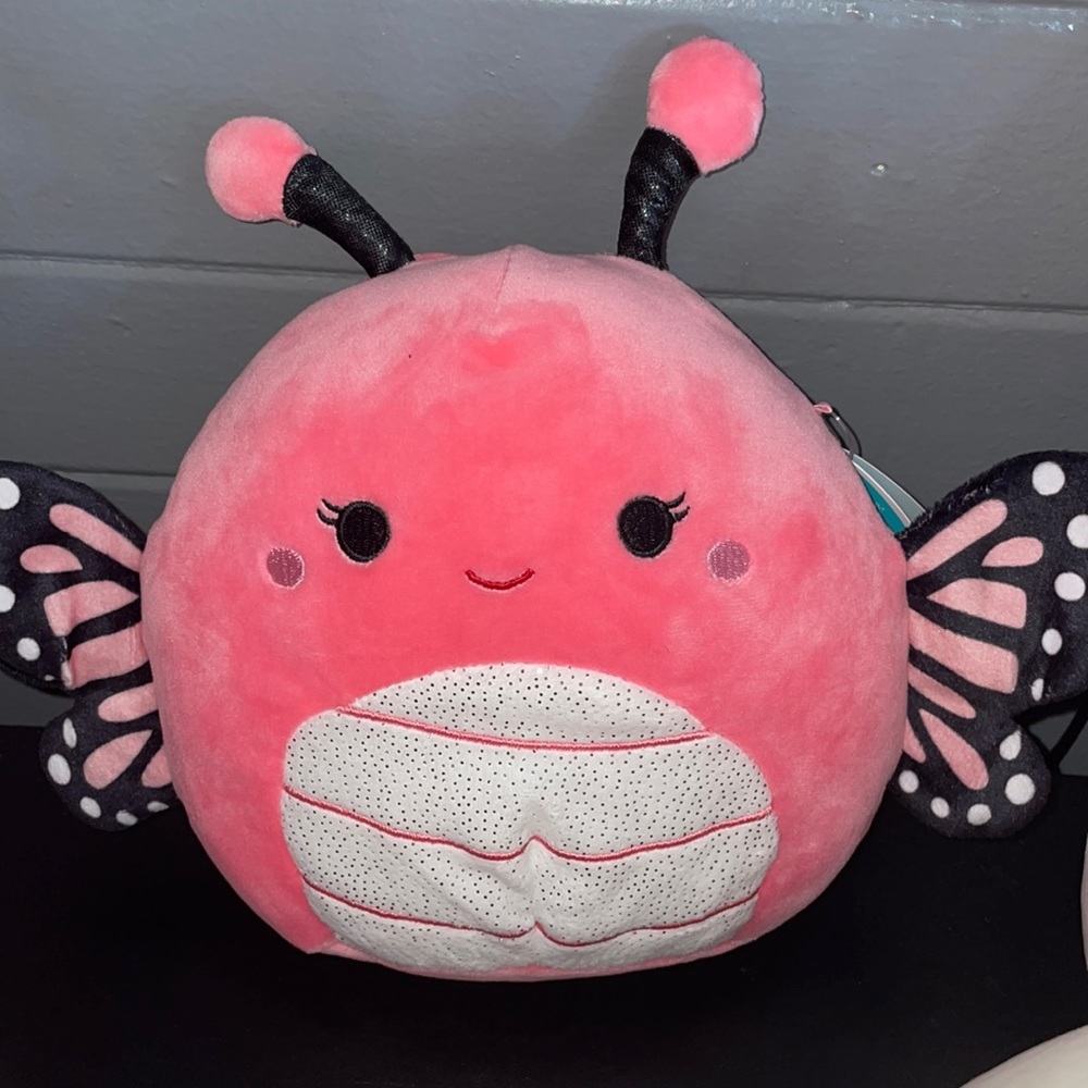 Andreina Butterfly Squishmallow